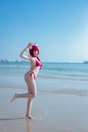 《碧蓝航线 千代田泳装》｜二佐Nisa · 20张写真