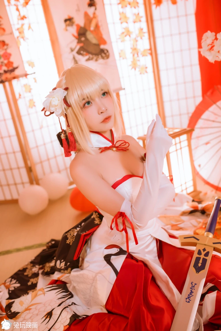 《Saber》｜二佐Nisa · 19张写真