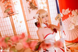 《Saber》｜二佐Nisa · 19张写真