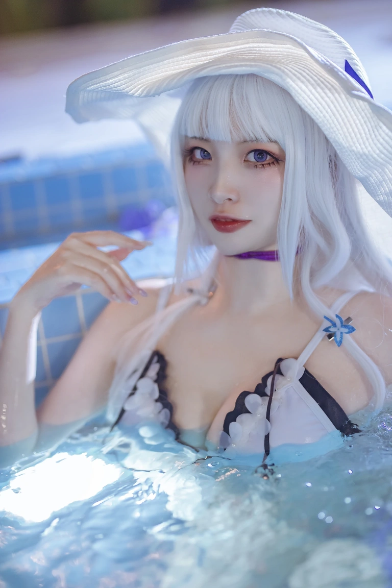 《碧蓝 光辉泳装》｜二佐Nisa · 39张写真