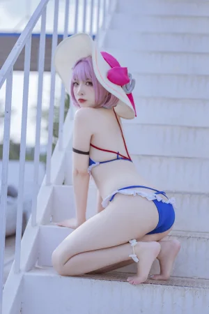 《碧蓝 塔尔图泳装》｜二佐Nisa · 23张写真