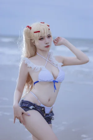 《碧蓝 苏塞克斯泳装》｜二佐Nisa · 20张写真