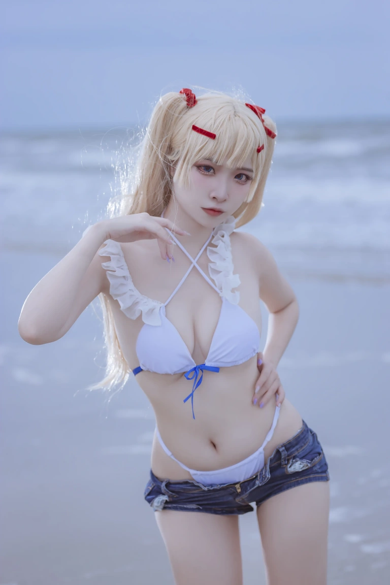 《碧蓝 苏塞克斯泳装》｜二佐Nisa · 20张写真