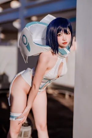 《战斗服》｜二佐Nisa · 18张写真