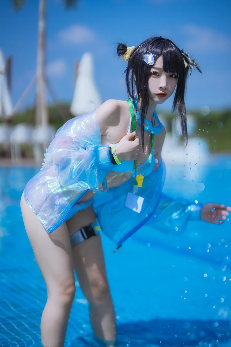 《泰拉夏日纪事 明日方舟 羽毛笔泳装》｜二佐Nisa · 25张写真