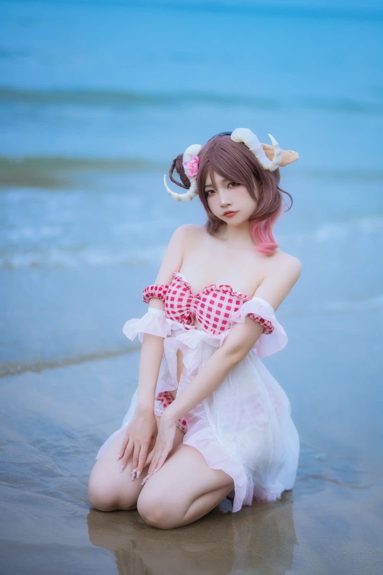 《泰拉夏日纪事 明日方舟 艾雅法拉泳装》｜二佐Nisa · 34张写真