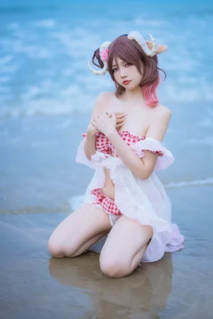 《泰拉夏日纪事 明日方舟 艾雅法拉泳装》｜二佐Nisa · 34张写真