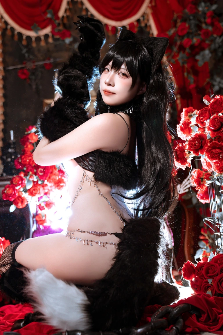 《碧蓝航线 爱宕万圣节》｜二佐Nisa · 28张写真