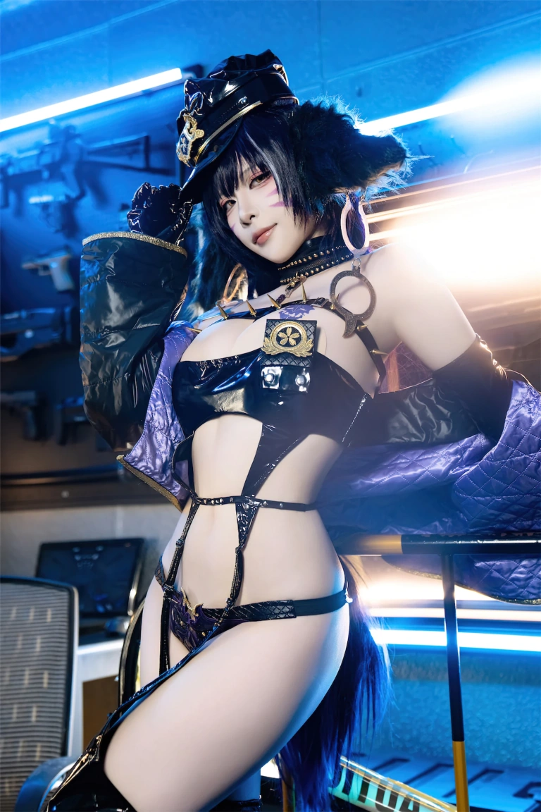 《碧蓝航线 武藏 女警》｜二佐Nisa · 25张写真