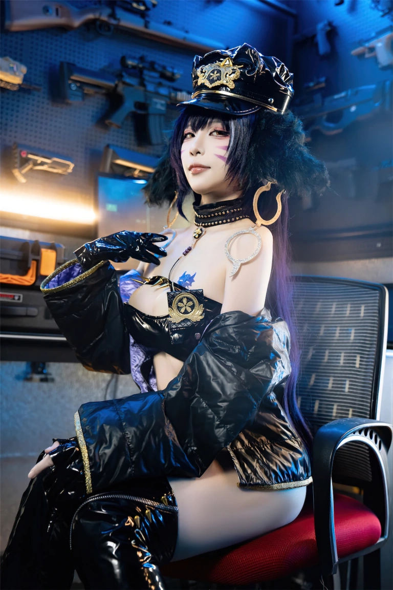 《碧蓝航线 武藏 女警》｜二佐Nisa · 25张写真