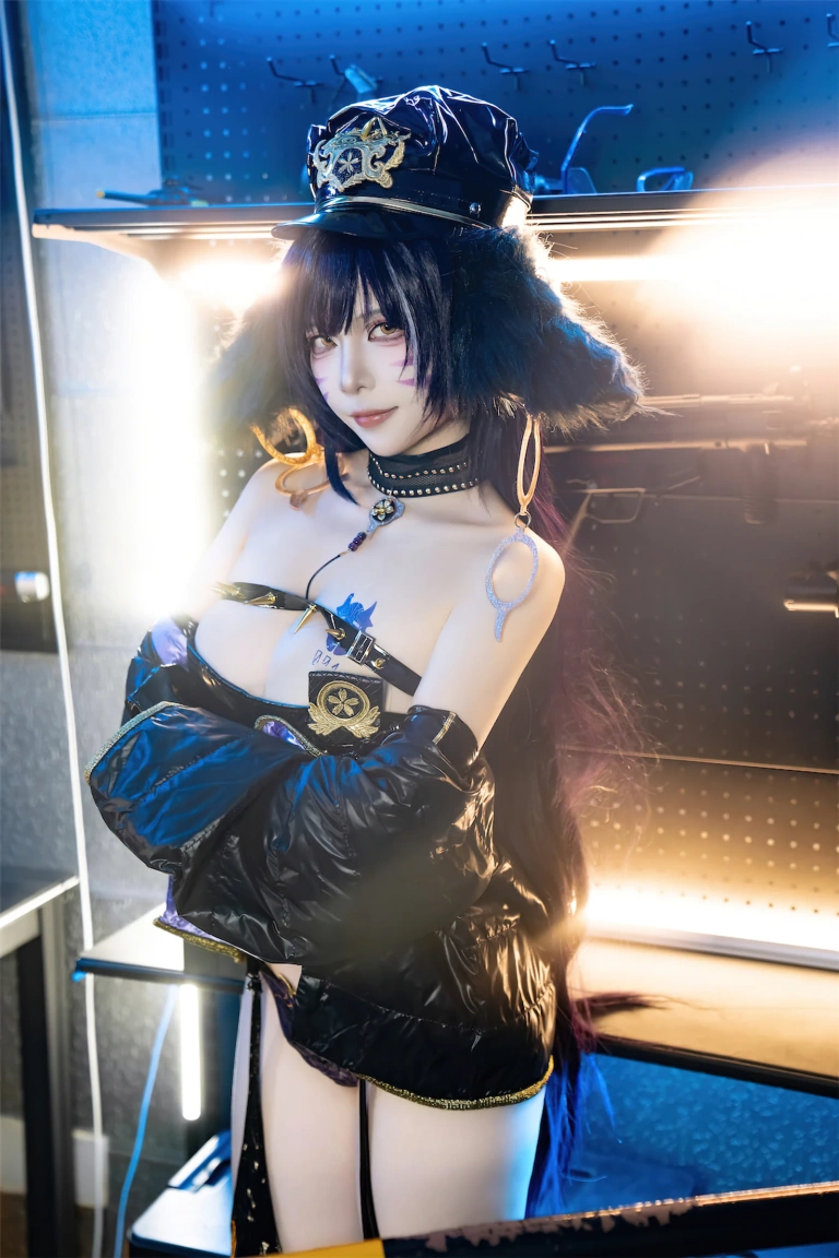 《碧蓝航线 武藏 女警》｜二佐Nisa · 25张写真