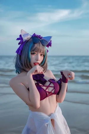 《碧蓝航线 柴郡泳装》｜二佐Nisa · 30张写真