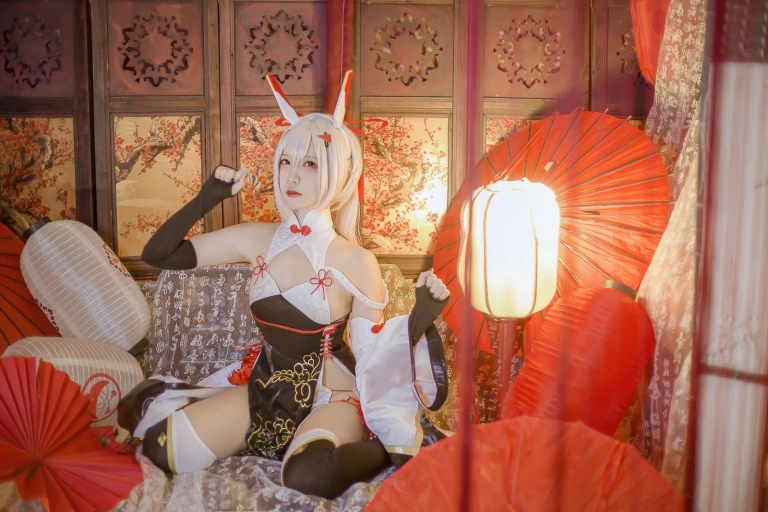 《碧蓝航线 绫波新春旗袍》｜二佐Nisa · 27张写真