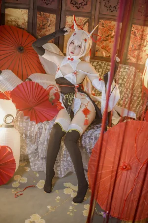 《碧蓝航线 绫波新春旗袍》｜二佐Nisa · 27张写真