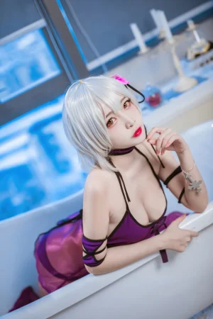 《FATE 黑贞水着》｜二佐Nisa · 40张写真