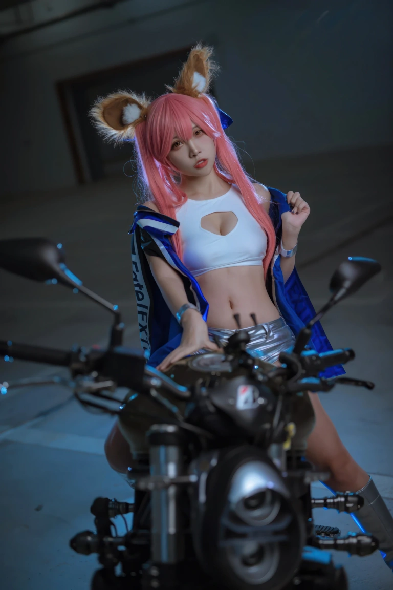 《FGO 玉藻前赛车服》｜二佐Nisa · 30张写真