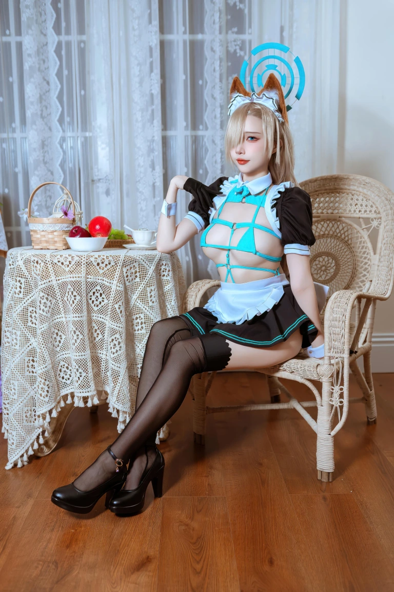 《蔚蓝档案 明日奈猫耳女仆》｜二佐Nisa · 39张写真