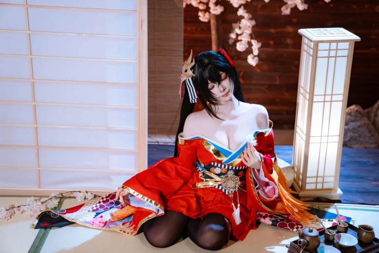 《碧蓝航线 大凤 原皮》｜二佐Nisa · 35张写真