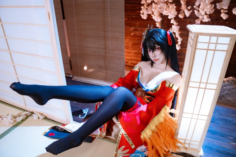 《碧蓝航线 大凤 原皮》｜二佐Nisa · 35张写真