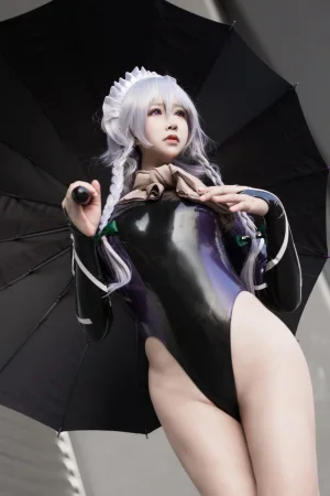 《胶衣》｜抱走莫子 · 11张写真