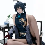 君颜圆又圆