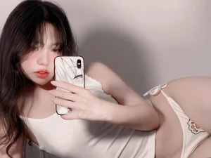 《吊带》｜真宝 · 38张写真、1 个视频
