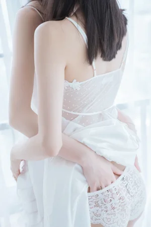 《朝（白裙×白裙）》｜木棉棉&桜桃喵 · 58张写真