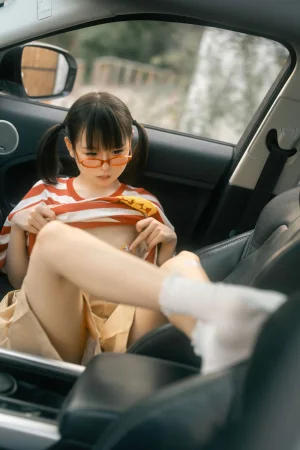 《周末郊游》｜幼水铃衣 · 62张写真