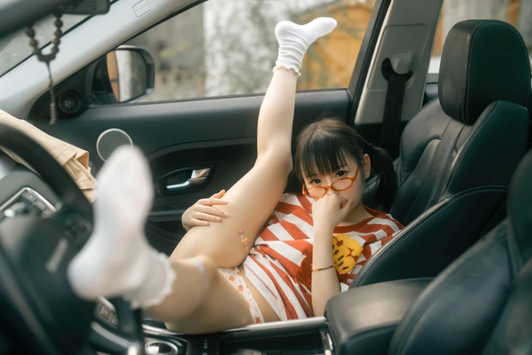 《周末郊游》｜幼水铃衣 · 62张写真