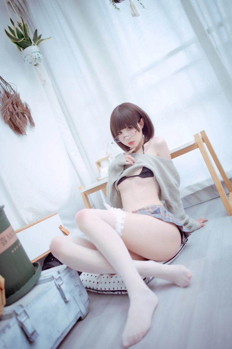 《私房》｜西园寺南歌 · 9张写真