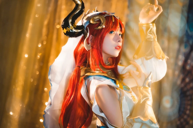 《原神COS · 妮露》｜清青琴玖 · 29张写真