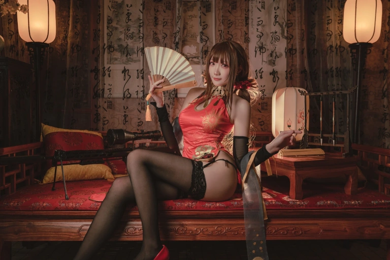 《DSR-50 红牡丹》｜瓜希酱 · 16张写真