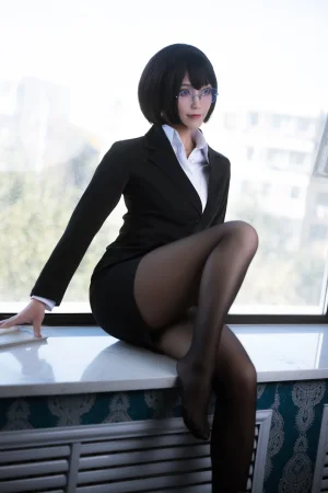 《OL》｜汪知子 · 16张写真