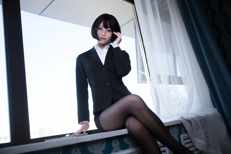 《OL》｜汪知子 · 16张写真