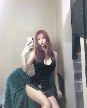 《自拍系列01》｜叉子宝宝 · 45张写真