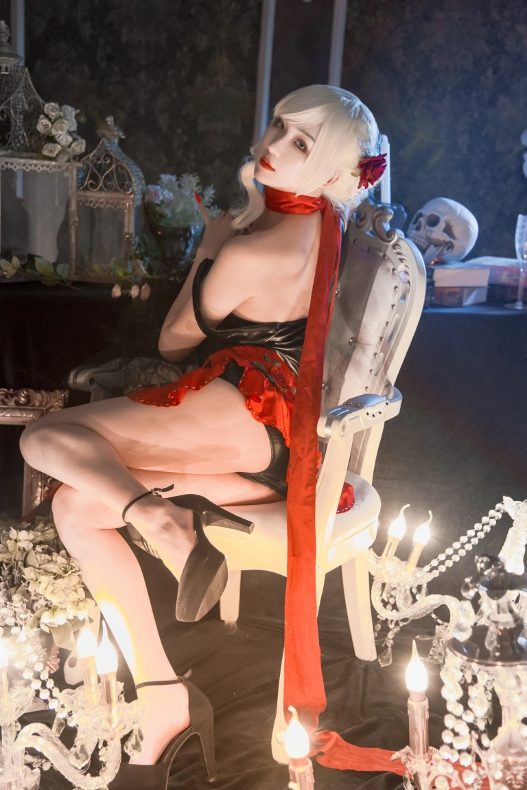 《灵魂探戈伊芙琳》｜瓦斯塔亚小龙虾 · 12张写真