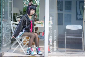 《蔚蓝档案 杏山和纱》｜矢量鱼 · 18张写真