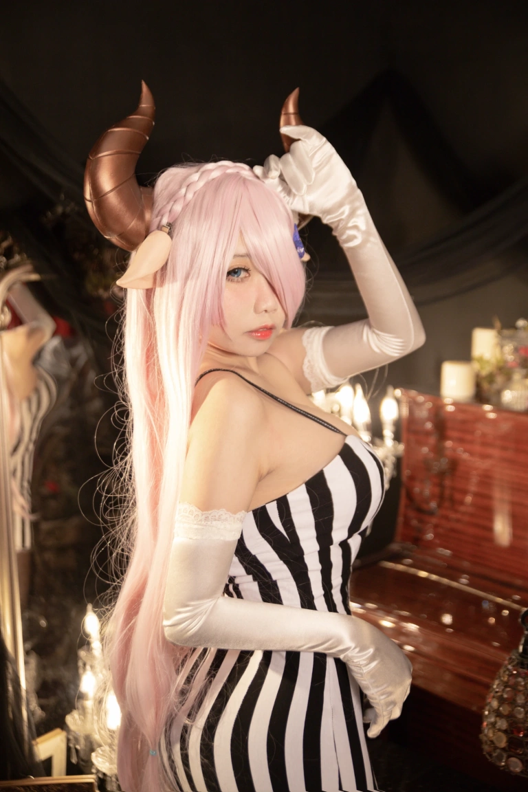 《娜露梅亚礼服》｜贞子蜜桃 · 35张写真