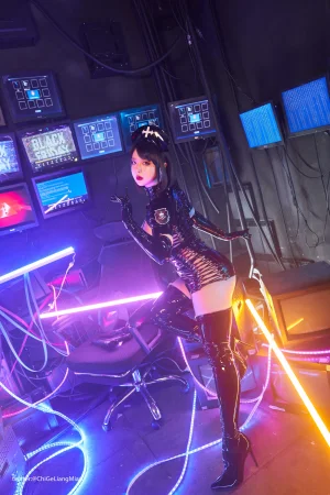 《黑暗护士》｜皮皮奶 · 40张写真