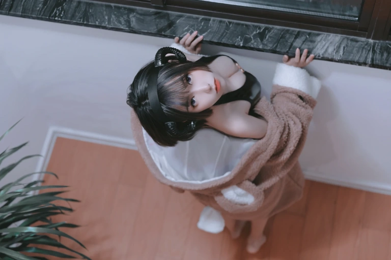 《小恶魔》｜芋圆侑子 · 9张写真