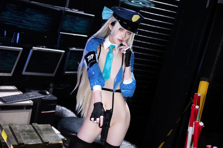 《toki 警察ver》｜双木扶苏 · 51张写真