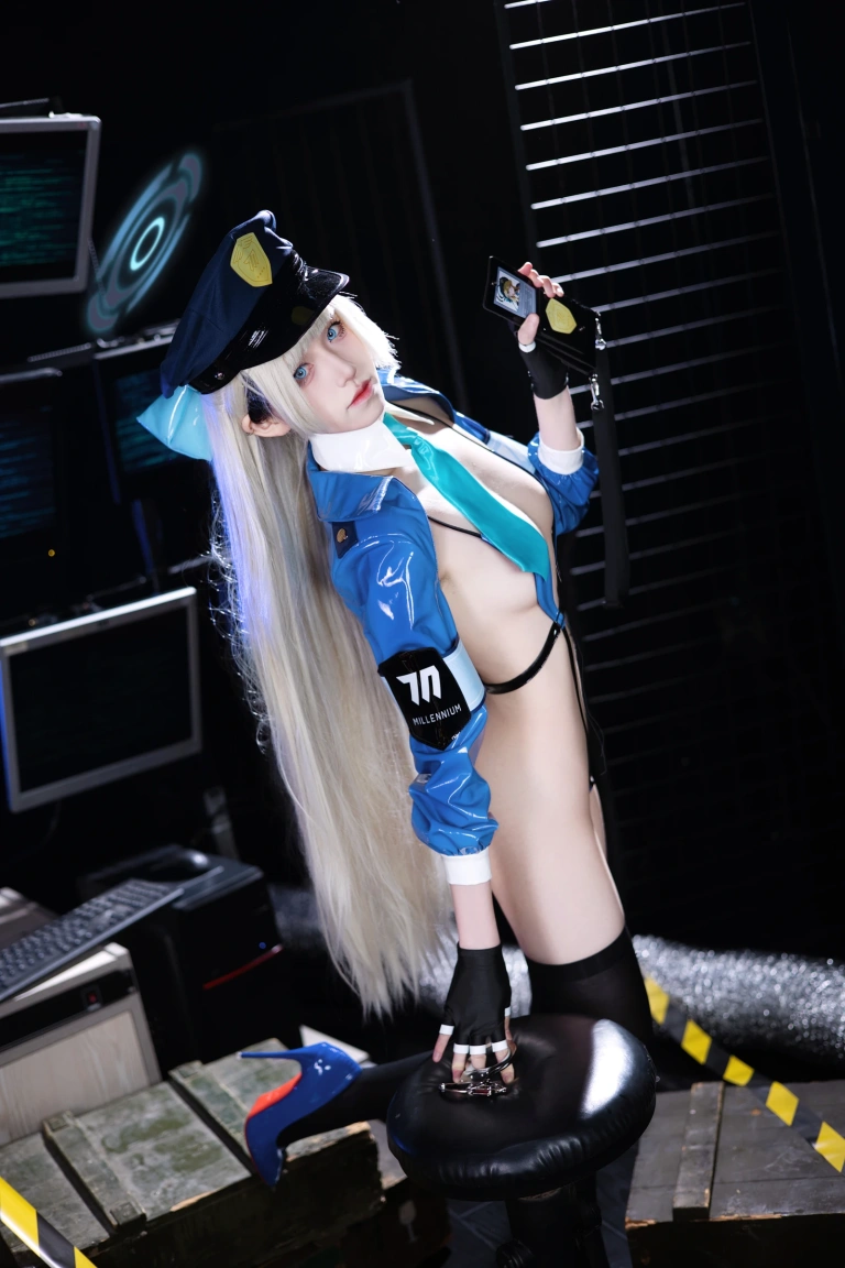 《toki 警察ver》｜双木扶苏 · 51张写真