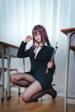 《师匠教师》｜蜜汁猫裘 · 11张写真