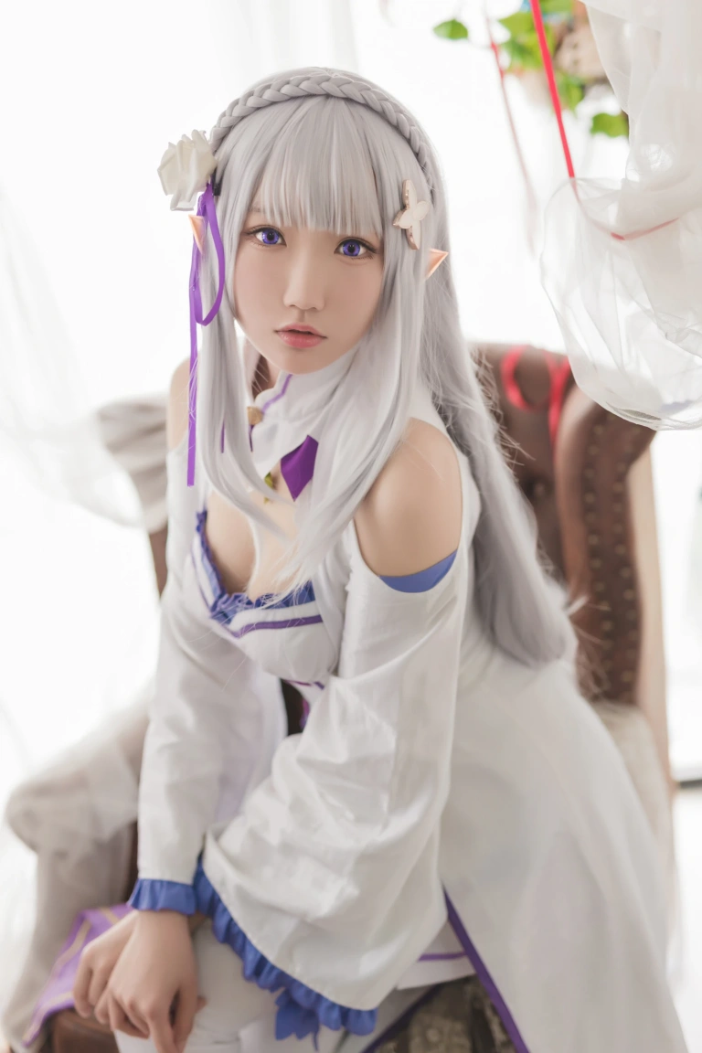 《艾米莉亚》｜瓜希酱 · 16张写真