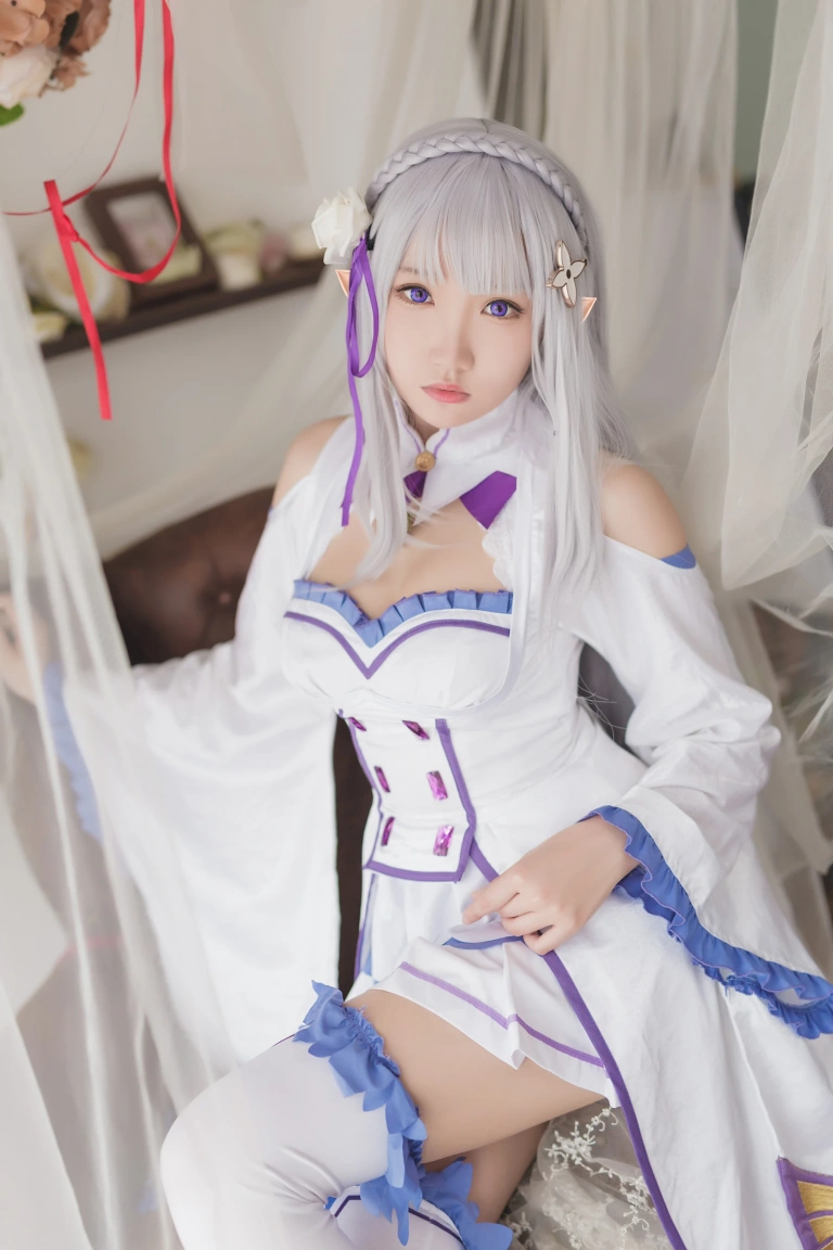 《艾米莉亚》｜瓜希酱 · 16张写真