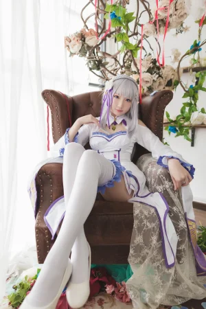 《艾米莉亚》｜瓜希酱 · 16张写真