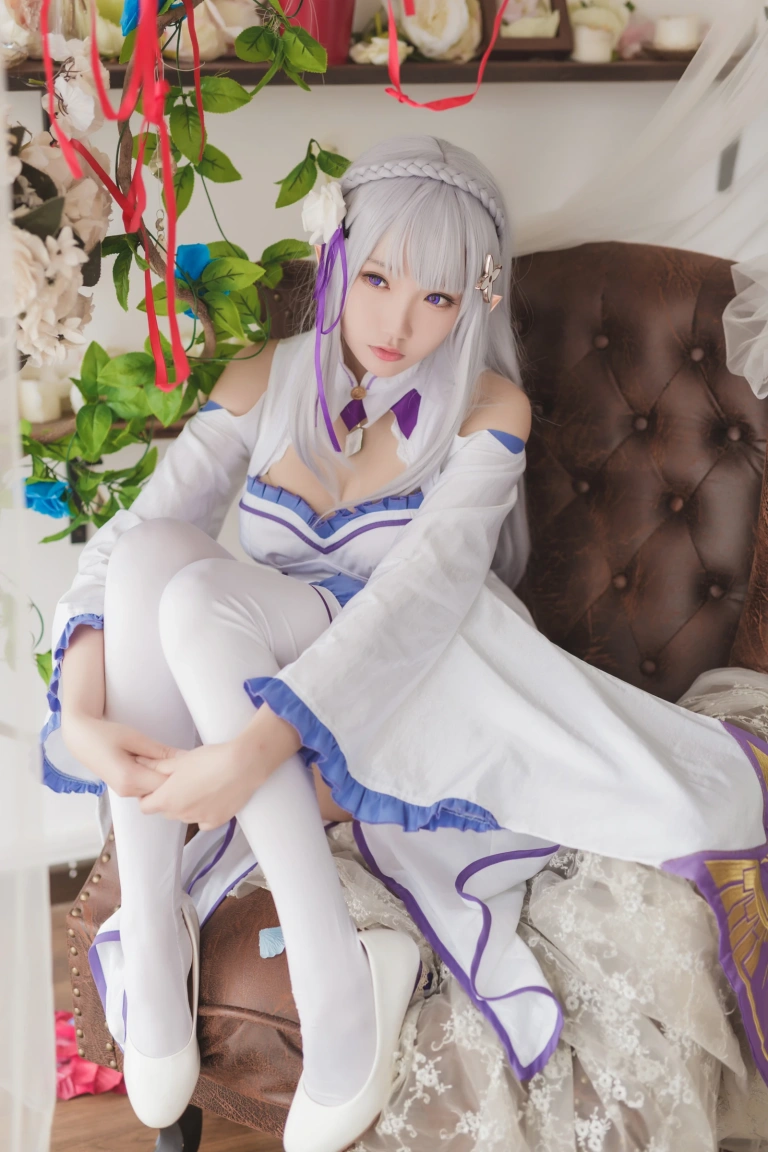 《艾米莉亚》｜瓜希酱 · 16张写真