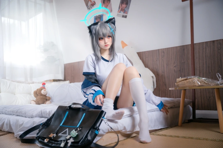 《体操服白子》｜九柒喵 · 17张写真