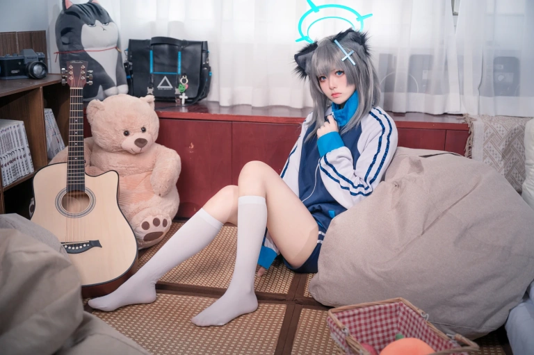 《体操服白子》｜九柒喵 · 17张写真