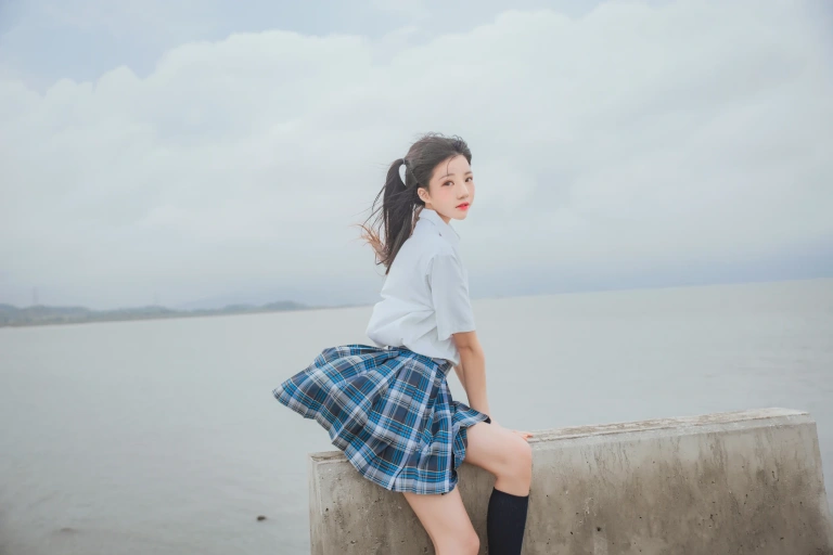 《耳畔的风》｜桜桃喵 · 27张写真